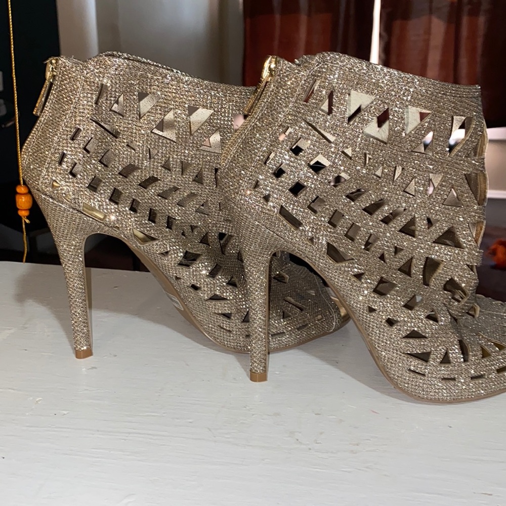 Glitter cute heels